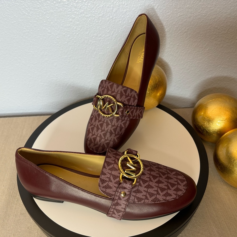 Michael Michael Kors Women’s Rory Leather Logo Loafers. New